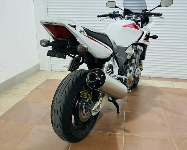 Білий Хонда CB 1300S, об'ємом двигуна 1.3 л та пробігом 38 тис. км за 7700 $, фото 2 на Automoto.ua