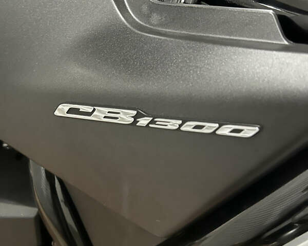 Білий Хонда CB 1300S, об'ємом двигуна 1.3 л та пробігом 38 тис. км за 7700 $, фото 7 на Automoto.ua