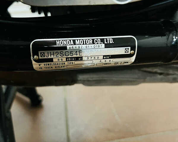 Білий Хонда CB 1300S, об'ємом двигуна 1.3 л та пробігом 38 тис. км за 7700 $, фото 29 на Automoto.ua