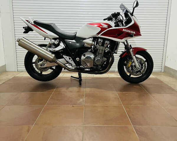 Білий Хонда CB 1300S, об'ємом двигуна 1.3 л та пробігом 38 тис. км за 7700 $, фото 36 на Automoto.ua