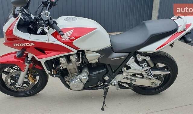 Серый Хонда CB 1300S, объемом двигателя 1.3 л и пробегом 38 тыс. км за 7500 $, фото 1 на Automoto.ua