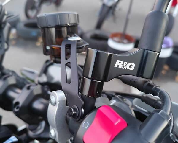 Серый Хонда CB 300R, объемом двигателя 0.29 л и пробегом 41 тыс. км за 5000 $, фото 12 на Automoto.ua