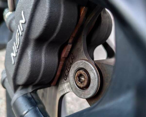 Серый Хонда CB 300R, объемом двигателя 0.29 л и пробегом 41 тыс. км за 5000 $, фото 15 на Automoto.ua