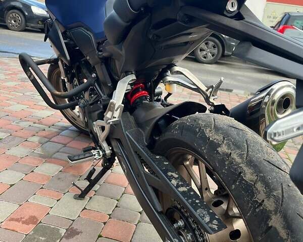 Синій Хонда CB 300R, об'ємом двигуна 0.29 л та пробігом 13 тис. км за 3800 $, фото 6 на Automoto.ua