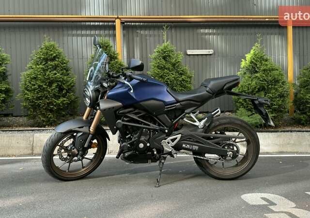 Синий Хонда CB 300R, объемом двигателя 0.29 л и пробегом 4 тыс. км за 4700 $, фото 6 на Automoto.ua