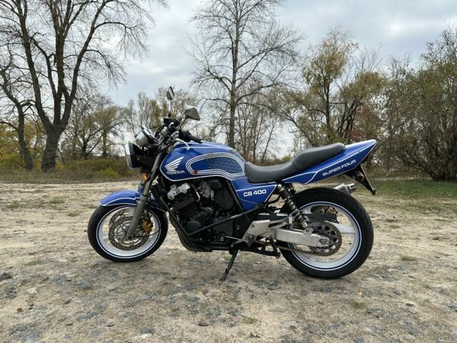 Хонда CB 400, об'ємом двигуна 0.4 л та пробігом 0 тис. км за 2800 $, фото 1 на Automoto.ua