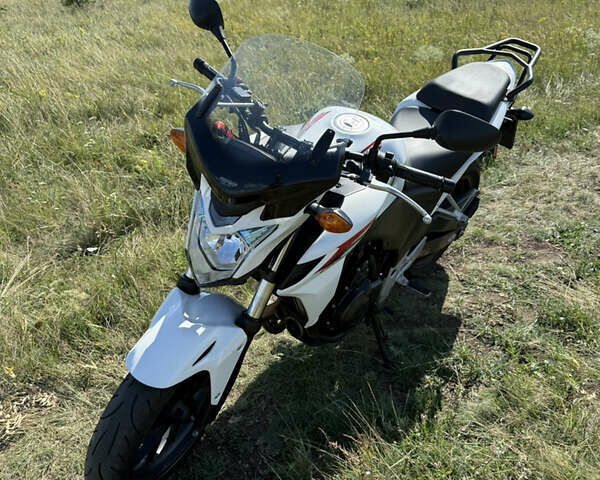 Белый Хонда CB 400F, объемом двигателя 0.4 л и пробегом 15 тыс. км за 4600 $, фото 3 на Automoto.ua