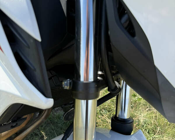 Белый Хонда CB 400F, объемом двигателя 0.4 л и пробегом 15 тыс. км за 4600 $, фото 5 на Automoto.ua