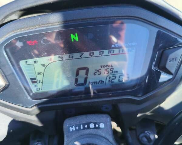 Черный Хонда CB 400F, объемом двигателя 0.4 л и пробегом 25 тыс. км за 5000 $, фото 4 на Automoto.ua