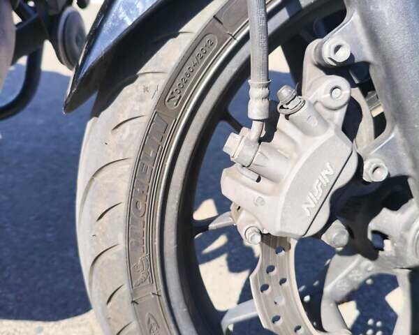 Черный Хонда CB 400F, объемом двигателя 0.4 л и пробегом 25 тыс. км за 5000 $, фото 2 на Automoto.ua
