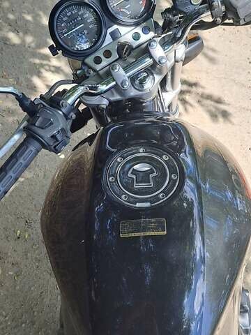 Чорний Хонда CB 400SF, об'ємом двигуна 0.4 л та пробігом 26 тис. км за 2800 $, фото 6 на Automoto.ua