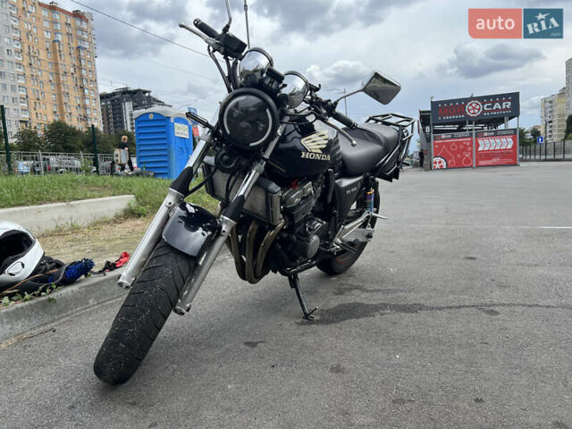 Черный Хонда CB 400SF, объемом двигателя 0.4 л и пробегом 56 тыс. км за 3100 $, фото 1 на Automoto.ua