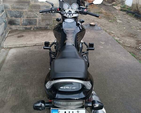 Черный Хонда CB 400SF, объемом двигателя 0.38 л и пробегом 53 тыс. км за 4000 $, фото 67 на Automoto.ua