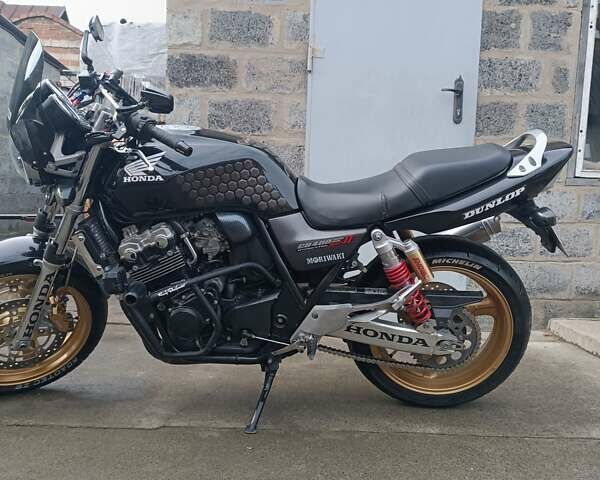 Черный Хонда CB 400SF, объемом двигателя 0.38 л и пробегом 53 тыс. км за 4000 $, фото 45 на Automoto.ua