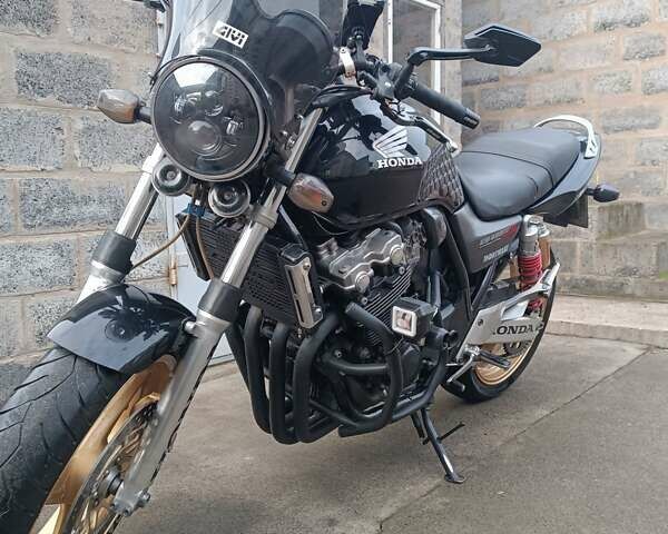 Черный Хонда CB 400SF, объемом двигателя 0.38 л и пробегом 53 тыс. км за 4000 $, фото 46 на Automoto.ua