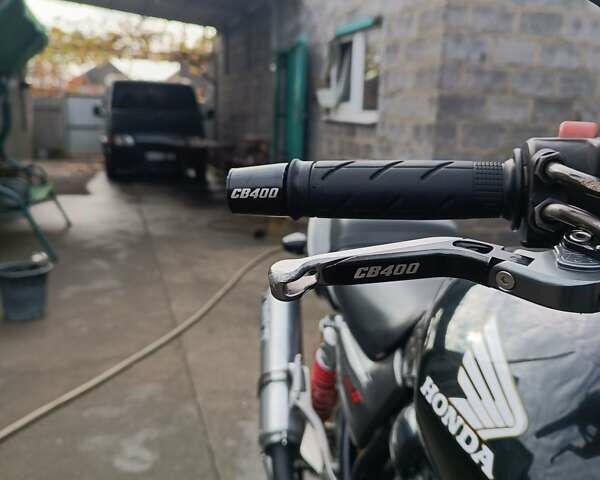 Черный Хонда CB 400SF, объемом двигателя 0.38 л и пробегом 53 тыс. км за 4000 $, фото 25 на Automoto.ua