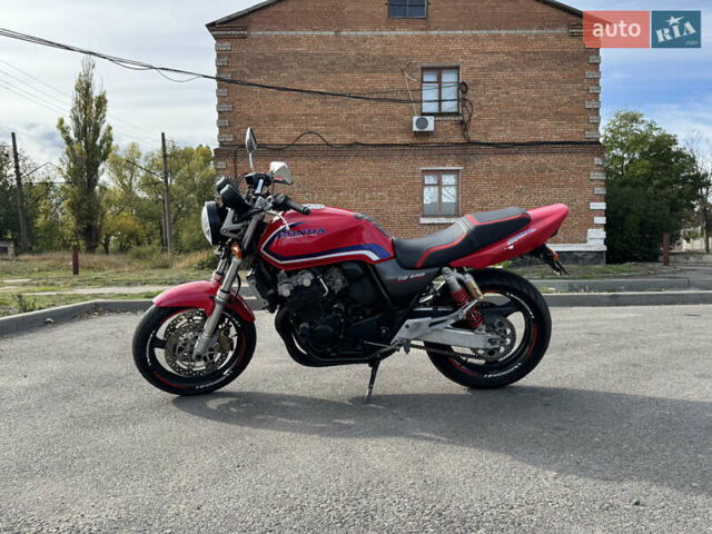 Красный Хонда CB 400SF, объемом двигателя 0.4 л и пробегом 55 тыс. км за 2900 $, фото 1 на Automoto.ua