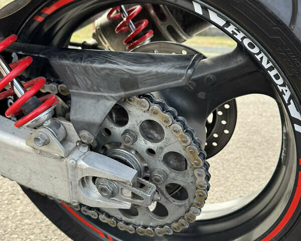 Красный Хонда CB 400SF, объемом двигателя 0.4 л и пробегом 55 тыс. км за 2900 $, фото 8 на Automoto.ua