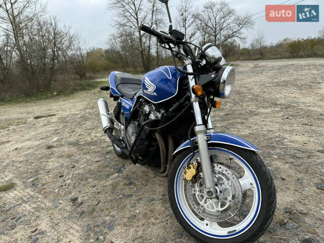 Хонда CB 400SF 2002 в Киеве на Automoto.ua Хонда CB 400SF, объемом двигателя 0.4 л и пробегом 40 тыс. км за 2800 $, фото 1 на Automoto.ua