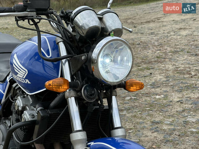 Хонда CB 400SF 2002 в Киеве на Automoto.ua Хонда CB 400SF, объемом двигателя 0.4 л и пробегом 40 тыс. км за 2800 $, фото 4 на Automoto.ua