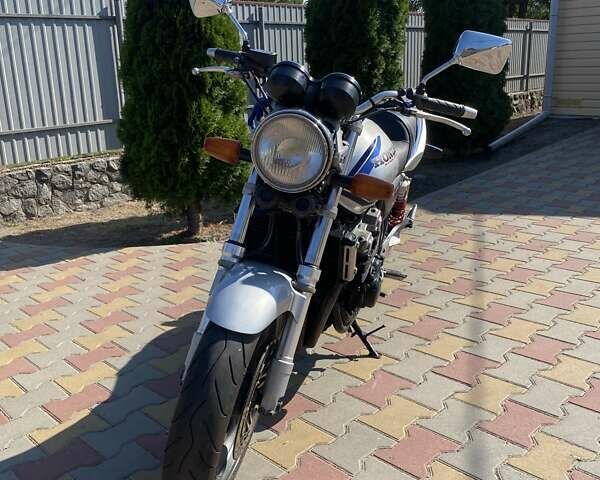 Серый Хонда CB 400SF, объемом двигателя 0.4 л и пробегом 72 тыс. км за 3200 $, фото 1 на Automoto.ua