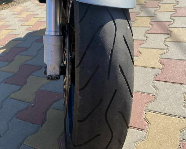 Серый Хонда CB 400SF, объемом двигателя 0.4 л и пробегом 72 тыс. км за 3200 $, фото 8 на Automoto.ua