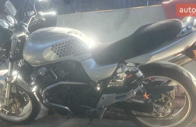 Сірий Хонда CB 400SF, об'ємом двигуна 0 л та пробігом 60 тис. км за 2190 $, фото 1 на Automoto.ua