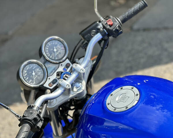 Хонда CB 400SF 2003 в Николаеве на Automoto.ua Синий Хонда CB 400SF, объемом двигателя 0.4 л и пробегом 34 тыс. км за 3500 $, фото 3 на Automoto.ua