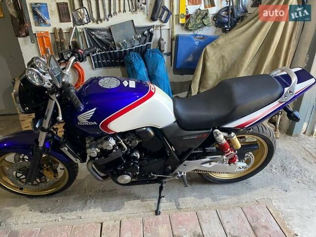 Синій Хонда CB 400SF, об'ємом двигуна 0.4 л та пробігом 28 тис. км за 5500 $, фото 7 на Automoto.ua