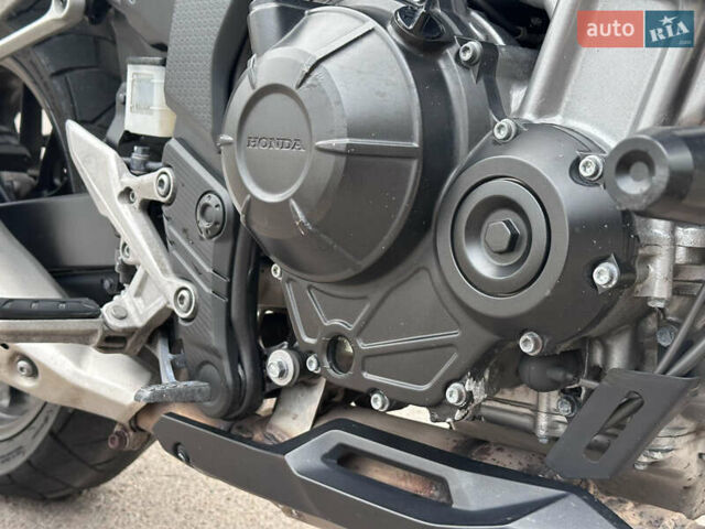 Серый Хонда CB 400X, объемом двигателя 0.4 л и пробегом 37 тыс. км за 5600 $, фото 6 на Automoto.ua