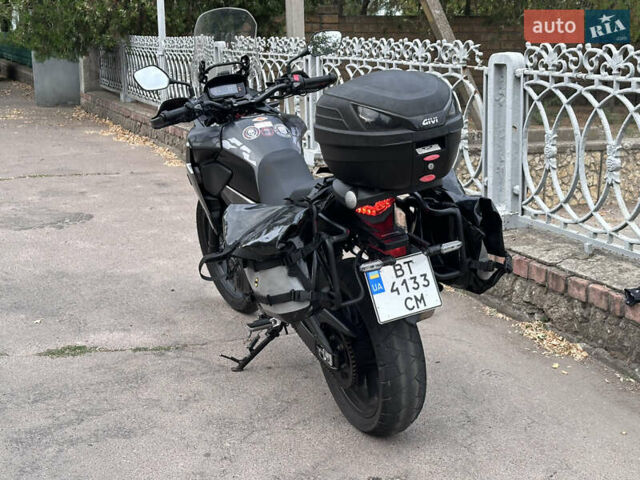 Серый Хонда CB 400X, объемом двигателя 0.4 л и пробегом 37 тыс. км за 5600 $, фото 2 на Automoto.ua