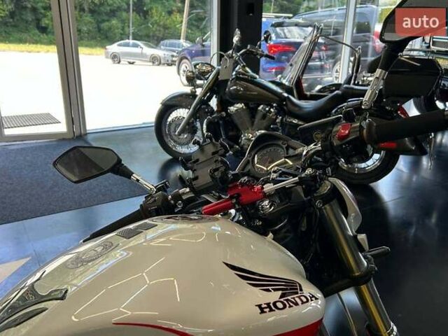 Білий Хонда CB 600F Hornet, об'ємом двигуна 0.6 л та пробігом 29 тис. км за 6800 $, фото 9 на Automoto.ua