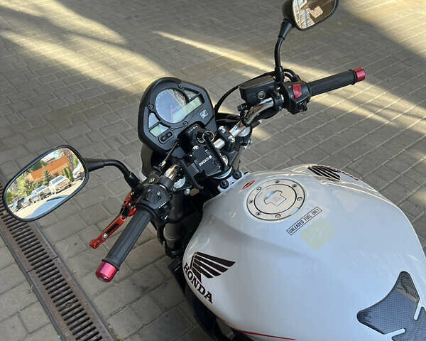 Белый Хонда CB 600F Hornet, объемом двигателя 0.6 л и пробегом 33 тыс. км за 5800 $, фото 12 на Automoto.ua