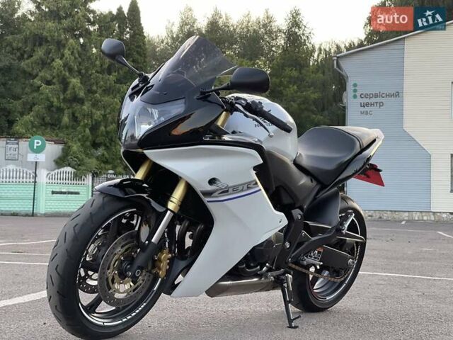 Білий Хонда CB 600F Hornet, об'ємом двигуна 0 л та пробігом 20 тис. км за 6200 $, фото 6 на Automoto.ua