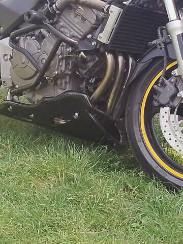 Черный Хонда CB 600F Hornet, объемом двигателя 0.6 л и пробегом 38 тыс. км за 4000 $, фото 8 на Automoto.ua