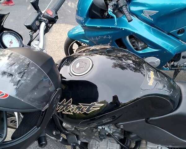 Черный Хонда CB 600F Hornet, объемом двигателя 0.6 л и пробегом 38 тыс. км за 4000 $, фото 1 на Automoto.ua
