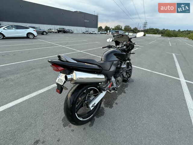 Черный Хонда CB 600F Hornet, объемом двигателя 0.6 л и пробегом 49 тыс. км за 4000 $, фото 4 на Automoto.ua