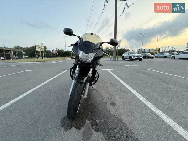 Черный Хонда CB 600F Hornet, объемом двигателя 0.6 л и пробегом 49 тыс. км за 4000 $, фото 1 на Automoto.ua