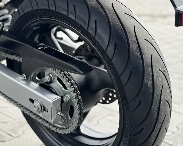 Черный Хонда CB 600F Hornet, объемом двигателя 0.6 л и пробегом 34 тыс. км за 4799 $, фото 19 на Automoto.ua