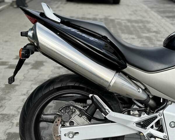 Черный Хонда CB 600F Hornet, объемом двигателя 0.6 л и пробегом 34 тыс. км за 4799 $, фото 12 на Automoto.ua