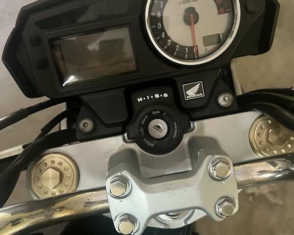 Черный Хонда CB 600F Hornet, объемом двигателя 0 л и пробегом 37 тыс. км за 4600 $, фото 4 на Automoto.ua