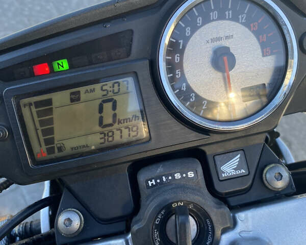 Черный Хонда CB 600F Hornet, объемом двигателя 0.6 л и пробегом 38 тыс. км за 4600 $, фото 5 на Automoto.ua