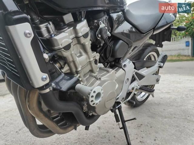 Черный Хонда CB 600F Hornet, объемом двигателя 0.6 л и пробегом 30 тыс. км за 6300 $, фото 6 на Automoto.ua