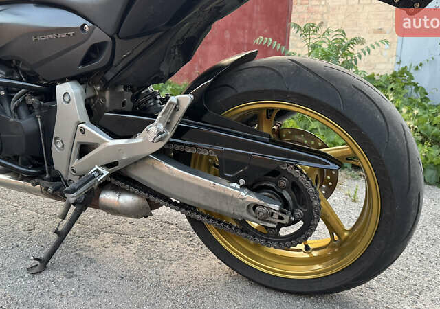 Черный Хонда CB 600F Hornet, объемом двигателя 0.6 л и пробегом 47 тыс. км за 5200 $, фото 7 на Automoto.ua