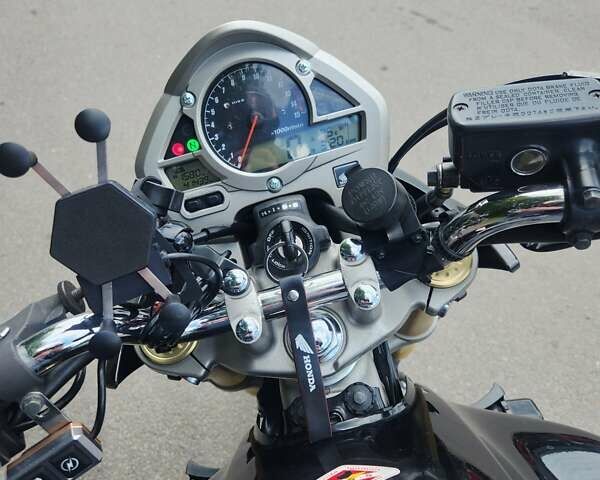 Чорний Хонда CB 600F Hornet, об'ємом двигуна 0.6 л та пробігом 41 тис. км за 5999 $, фото 11 на Automoto.ua