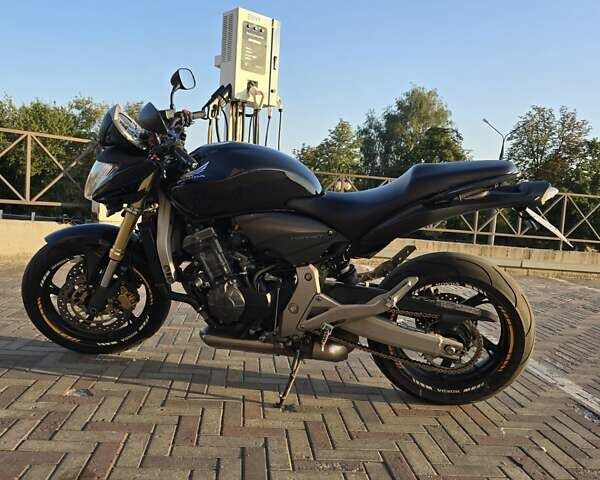 Черный Хонда CB 600F Hornet, объемом двигателя 0.6 л и пробегом 57 тыс. км за 5099 $, фото 4 на Automoto.ua