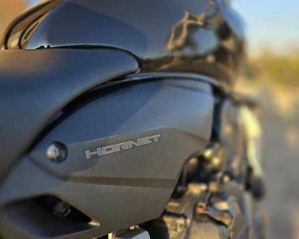 Черный Хонда CB 600F Hornet, объемом двигателя 0.6 л и пробегом 57 тыс. км за 5099 $, фото 2 на Automoto.ua