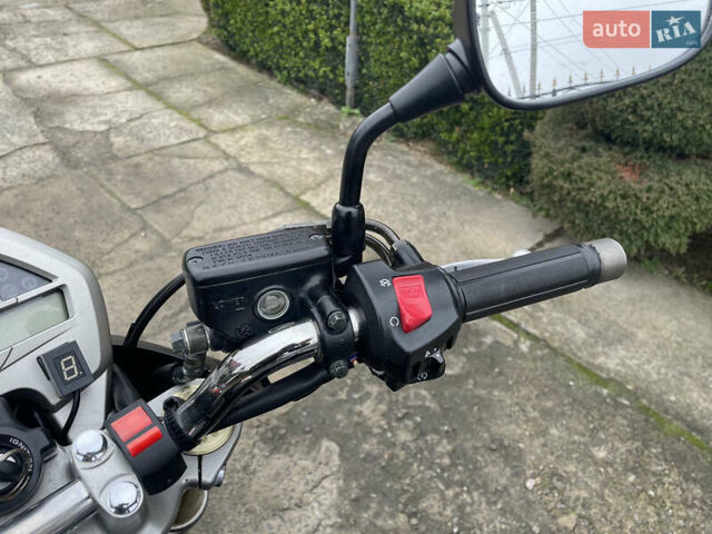 Черный Хонда CB 600F Hornet, объемом двигателя 0.6 л и пробегом 42 тыс. км за 4950 $, фото 27 на Automoto.ua