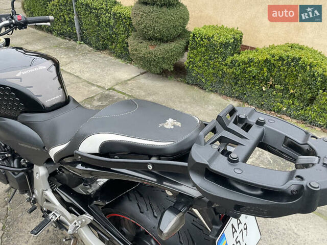 Черный Хонда CB 600F Hornet, объемом двигателя 0.6 л и пробегом 42 тыс. км за 4950 $, фото 25 на Automoto.ua
