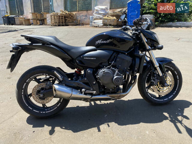Черный Хонда CB 600F Hornet, объемом двигателя 0.6 л и пробегом 39 тыс. км за 5999 $, фото 6 на Automoto.ua